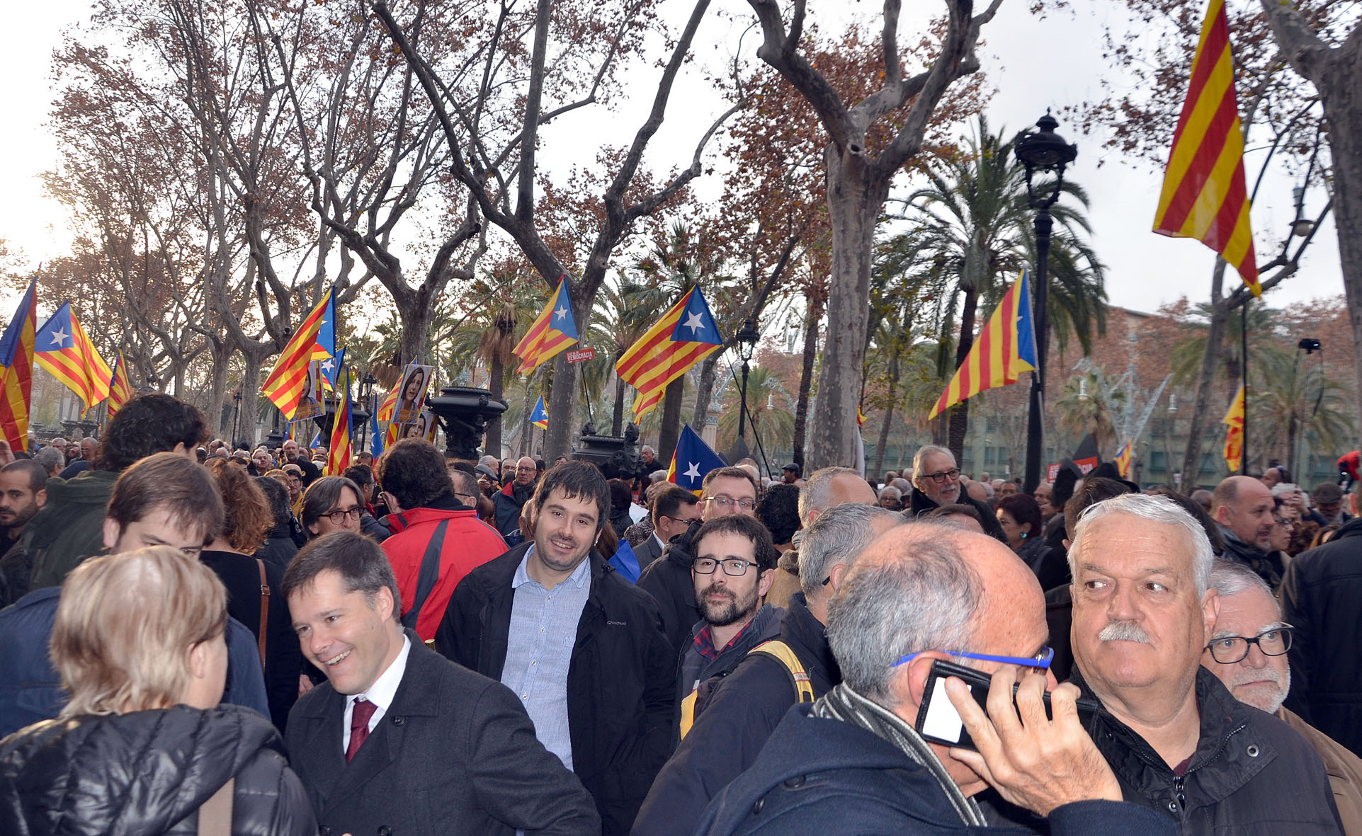 El govern municipal fa costat a Carme Forcadell