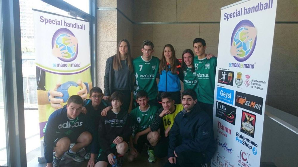 L'equip d'handbol special del Cerdanyola guanya el  4t Torneig Demanoenmano