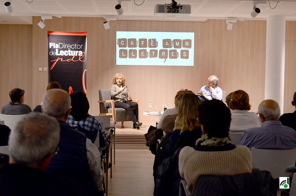 Maria Carme Roca reafirma l'homenatge a les dones de la postguerra que lluitaven per decidir el seu destí