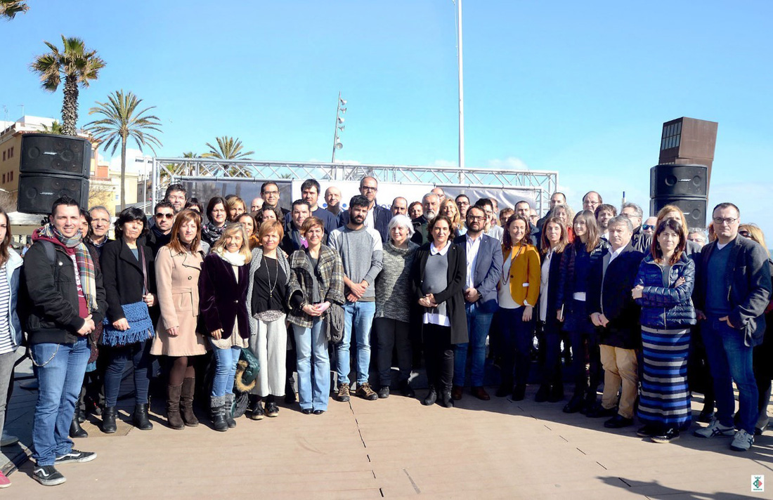 Cerdanyola participa a l'acte municipalista en suport als refugiats