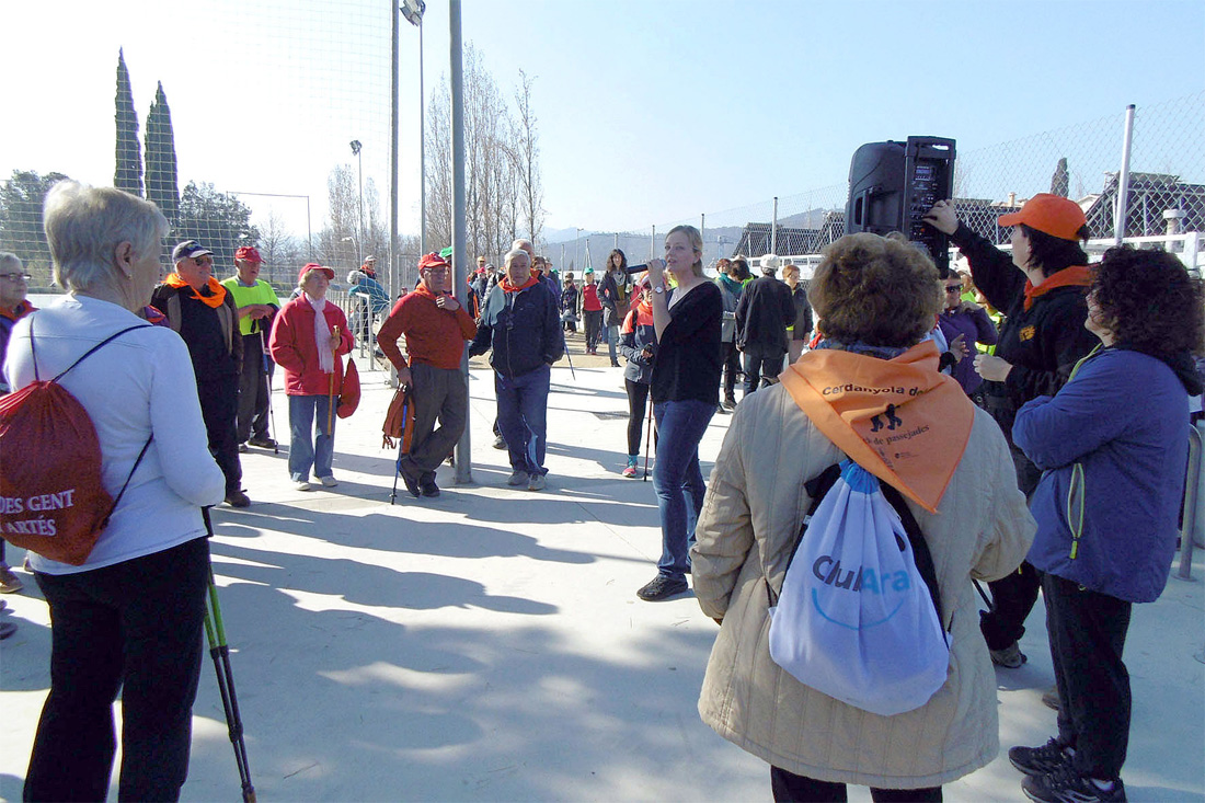 Passejant tot fent salut a Cerdanyola dins del cicle 'A cent cap als cent'