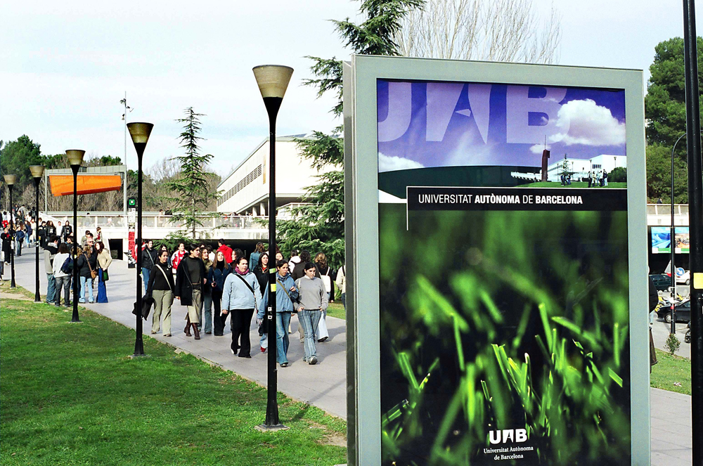 La UAB tanca la majoria de centres fins el 17 d'abril