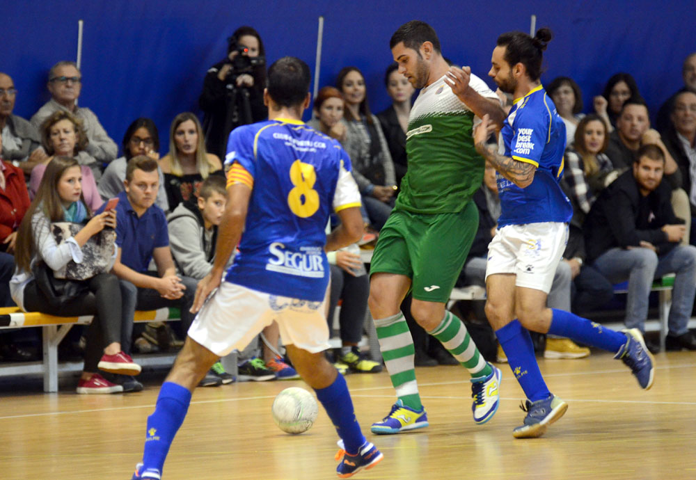 El Cerdanyola de futbol sala  guanya i s'exhibeix davant el CN Sabadell (2-4)