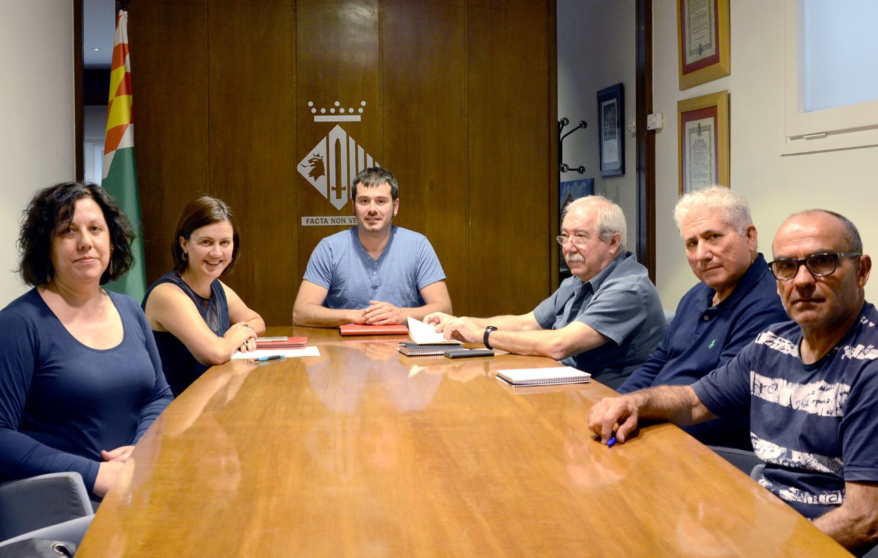 La Coordinadora del Moviment Veïnal del Vallès es reuneix amb l’alcalde