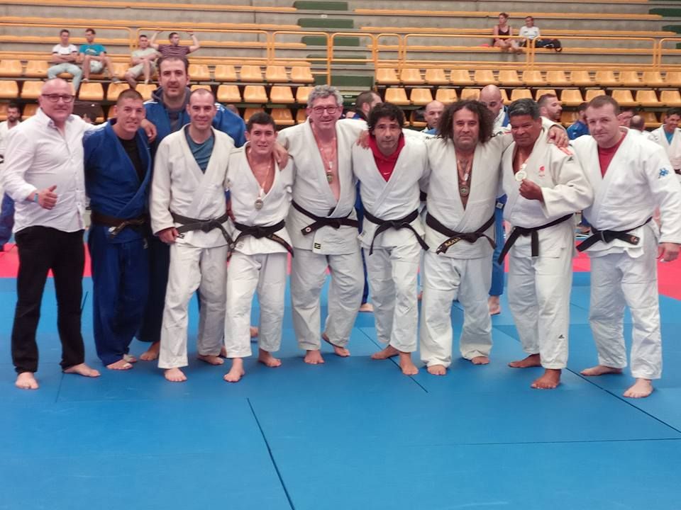 El Gym Vallés torna amb 7 medalles del Campionat d'Espanya de judo per a veterans