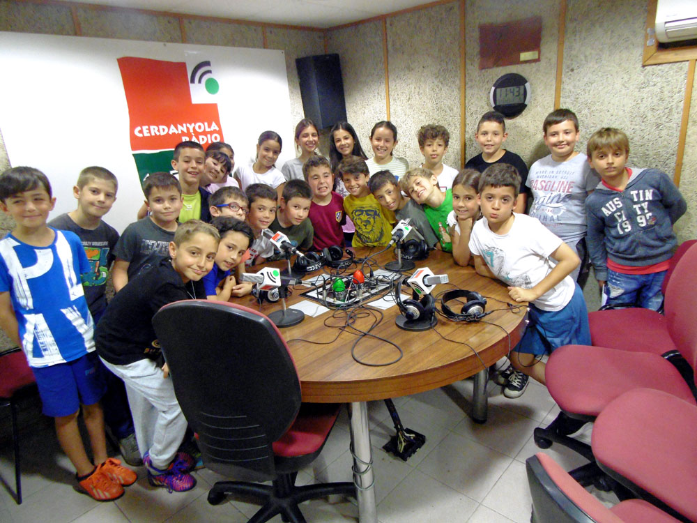 Programes escolars a Cerdanyola Ràdio. Escola La Sínia-Grup Coliseu