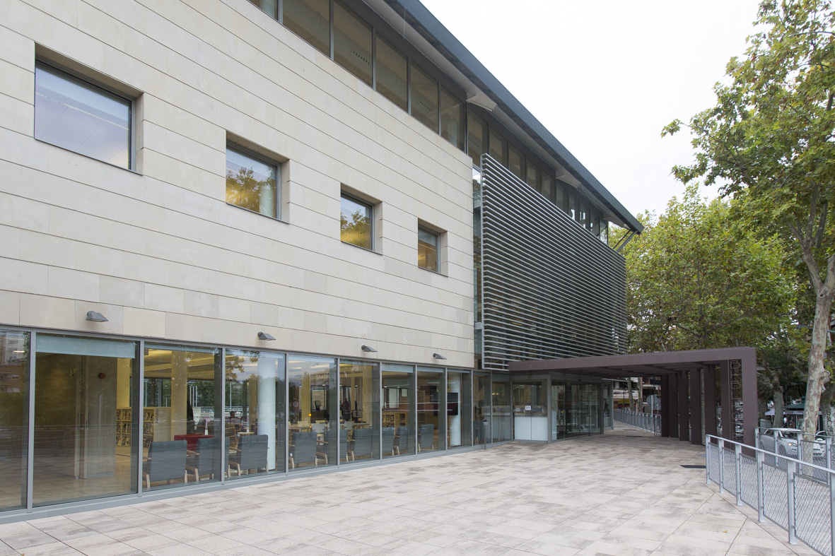 Gaudir de la Biblioteca a l'estiu