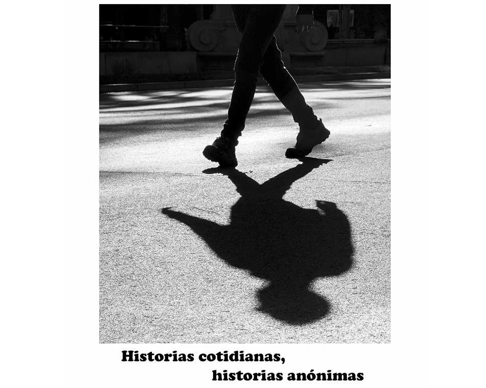 María Ángeles Benitez proposa un retrat de la quotidianitat en forma d'ombres