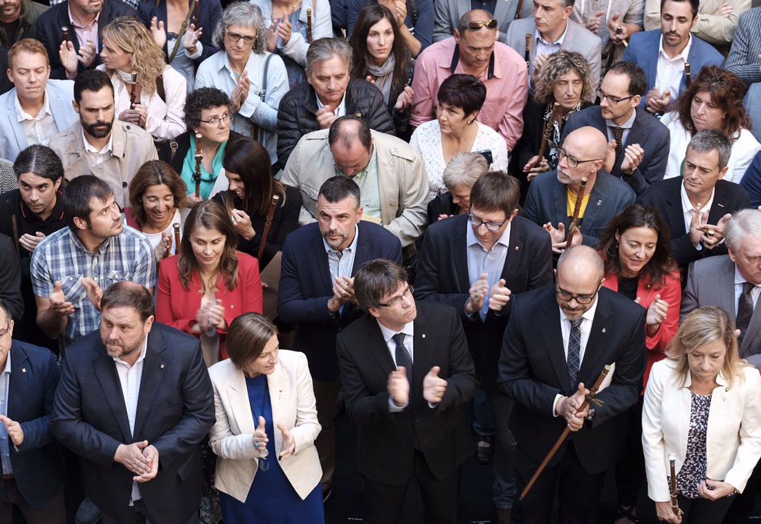 Escolà participa a la concentració de suport als alcaldes favorables al referèndum