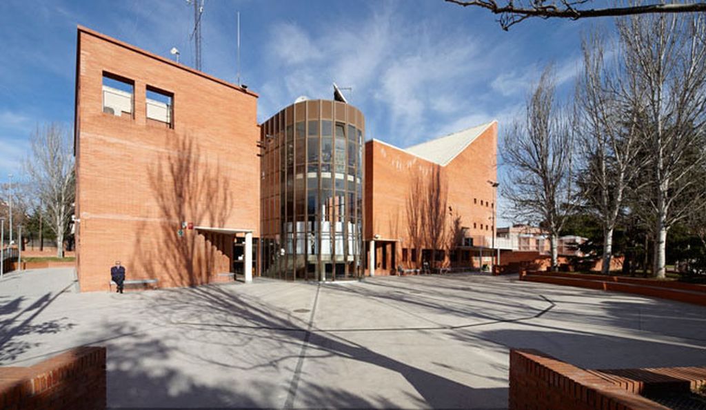 Es reprenen les inscripcions als cursos i tallers de l’Ateneu