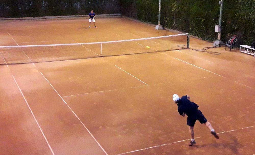 Un equip del Club Tennis Cerdanyola participa en el Campionat Yellow Tennis Sènior