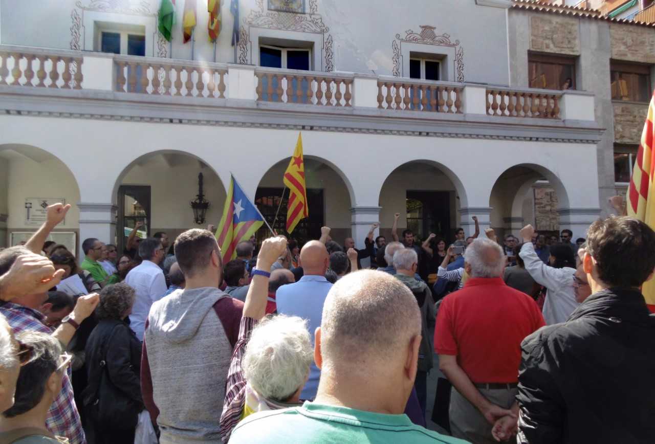 Partits, entitats i ciutadania es mobilitzen contra el que consideren estat d'excepció encobert