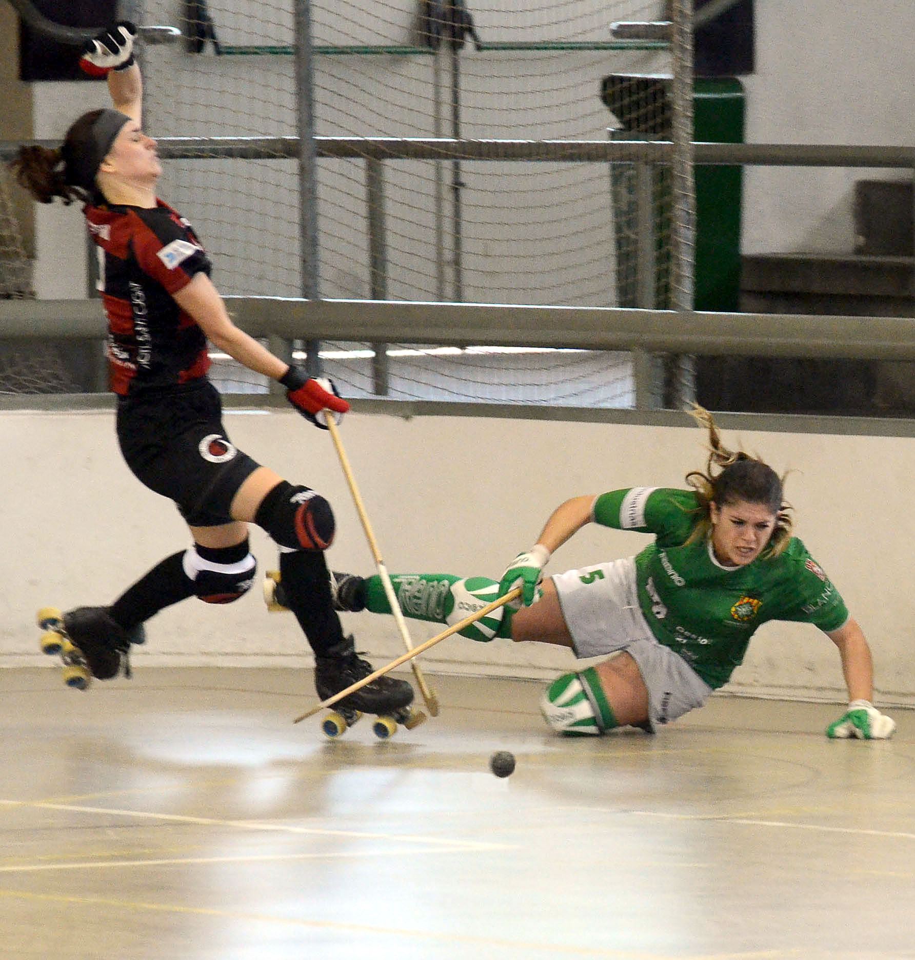 L’hoquei femení buscarà la primera victòria de la temporada