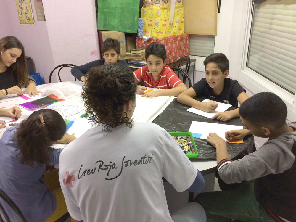 Projecte de la Creu Roja Juvenil a la cerca d'incrementar l'èxit escolar en nens en dificultat social