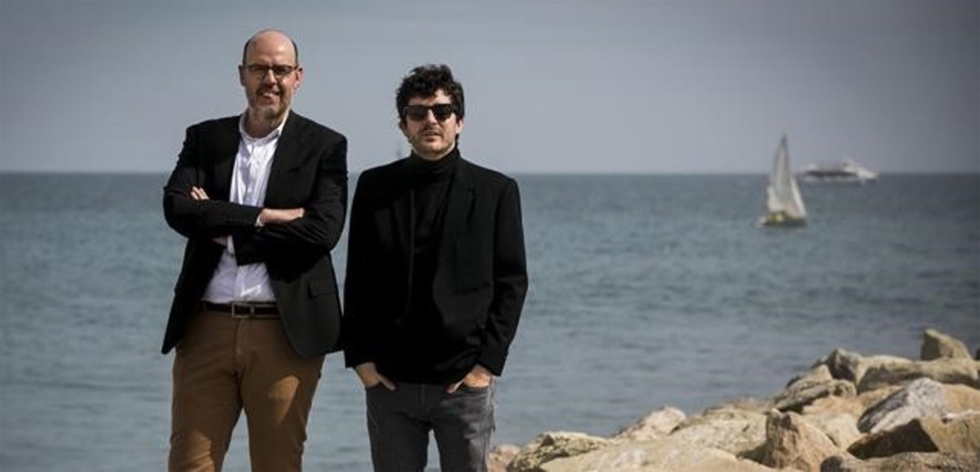 Jordi Basté i Marc Artigau presenten 'Un home cau' al Cafè amb lletres d'octubre