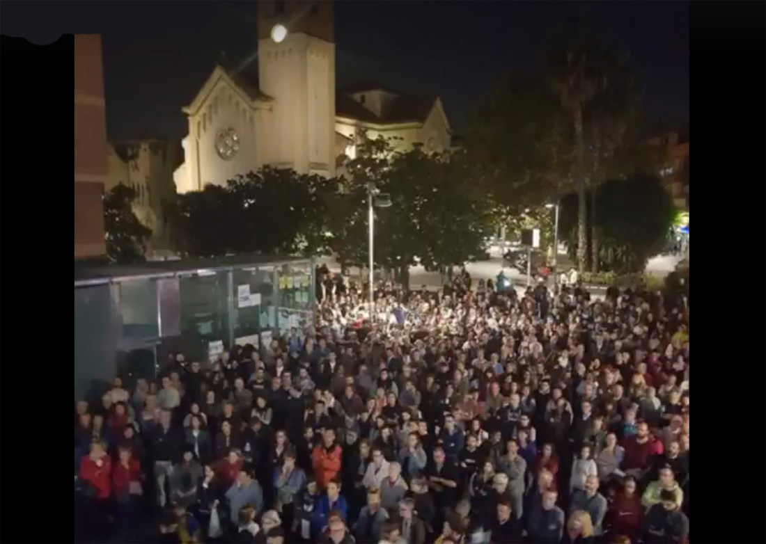 Una plaça de Francesc Layret plena demana la llibertat dels presos d'entitats sobiranistes i dels consellers cessats