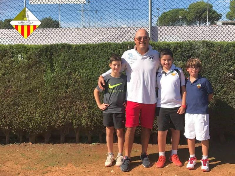 Comencen les competicions els equips del Club Tennis Cerdanyola