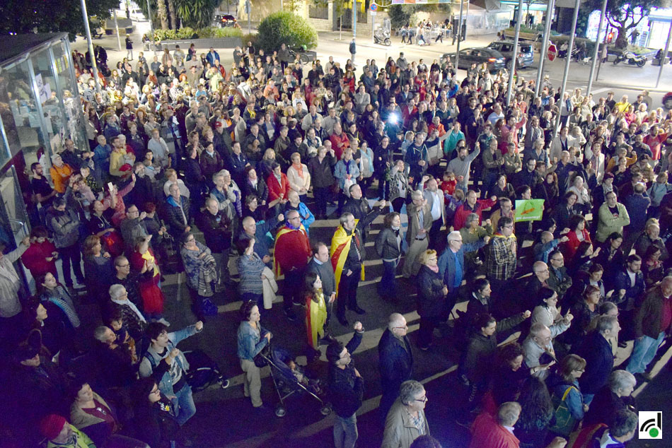 Concentració multitudinària per demanar la llibertat del vicepresident i els consellers del Govern cessats