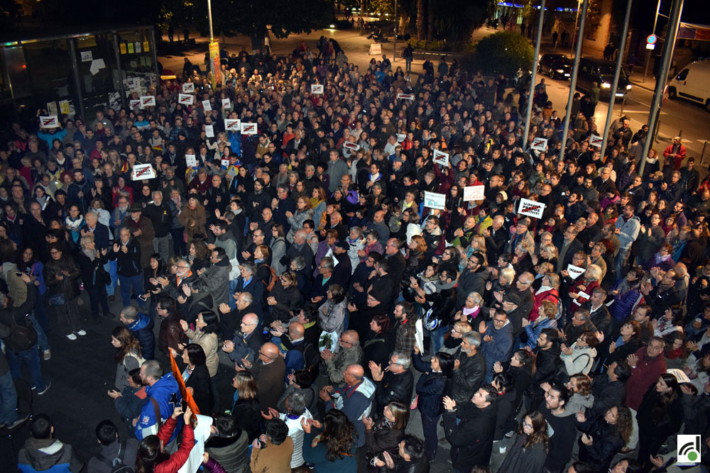 La vaga general es tanca a Cerdanyola amb una manifestació per demanar la llibertat dels presos
