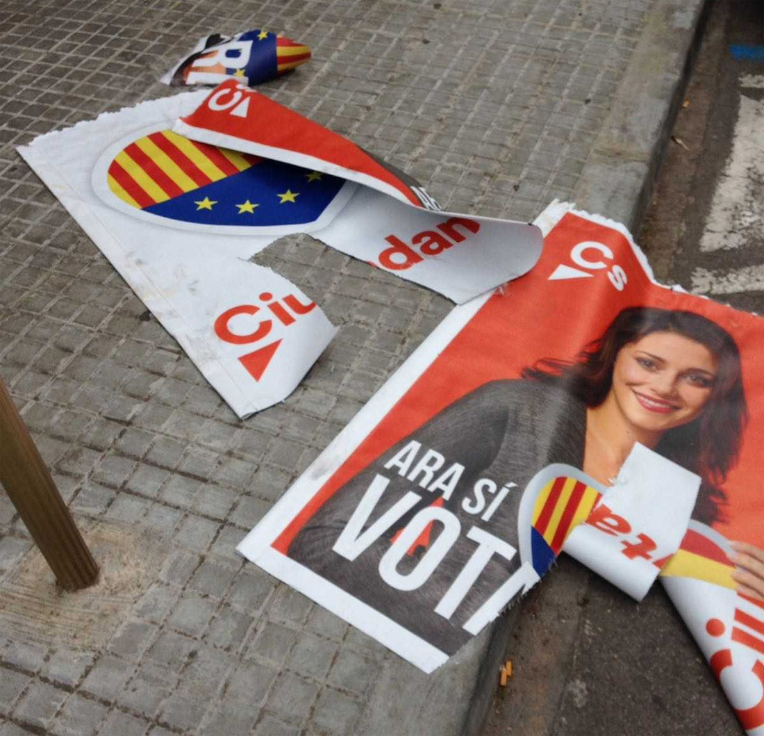 Ciutadans (C's) denuncia la destrossa de banderoles