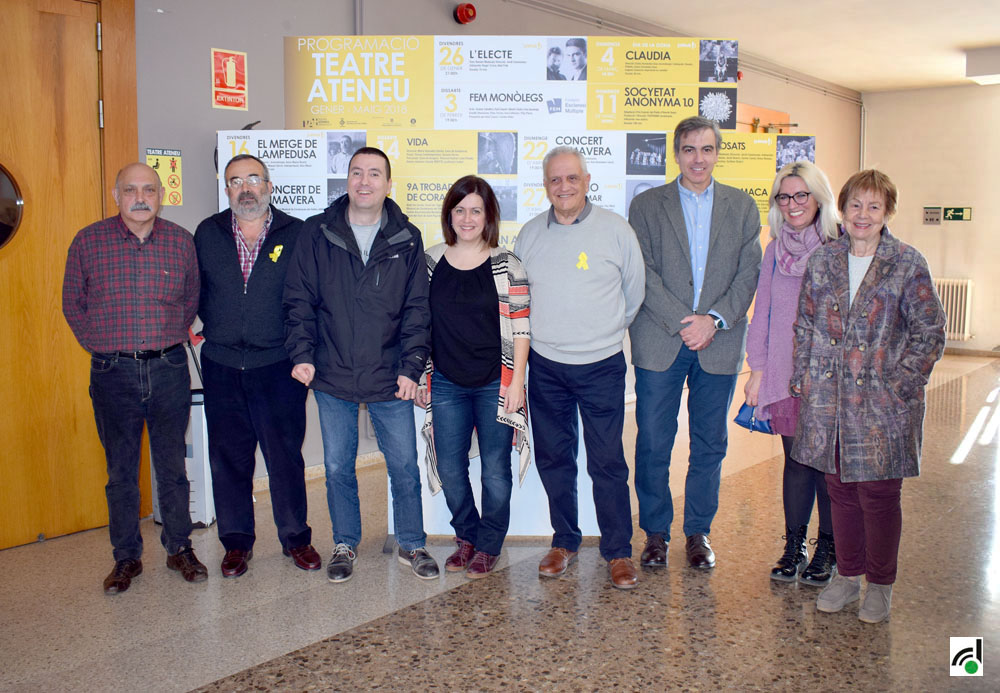 Les entitats pugen a l'escenari del Teatre Ateneu