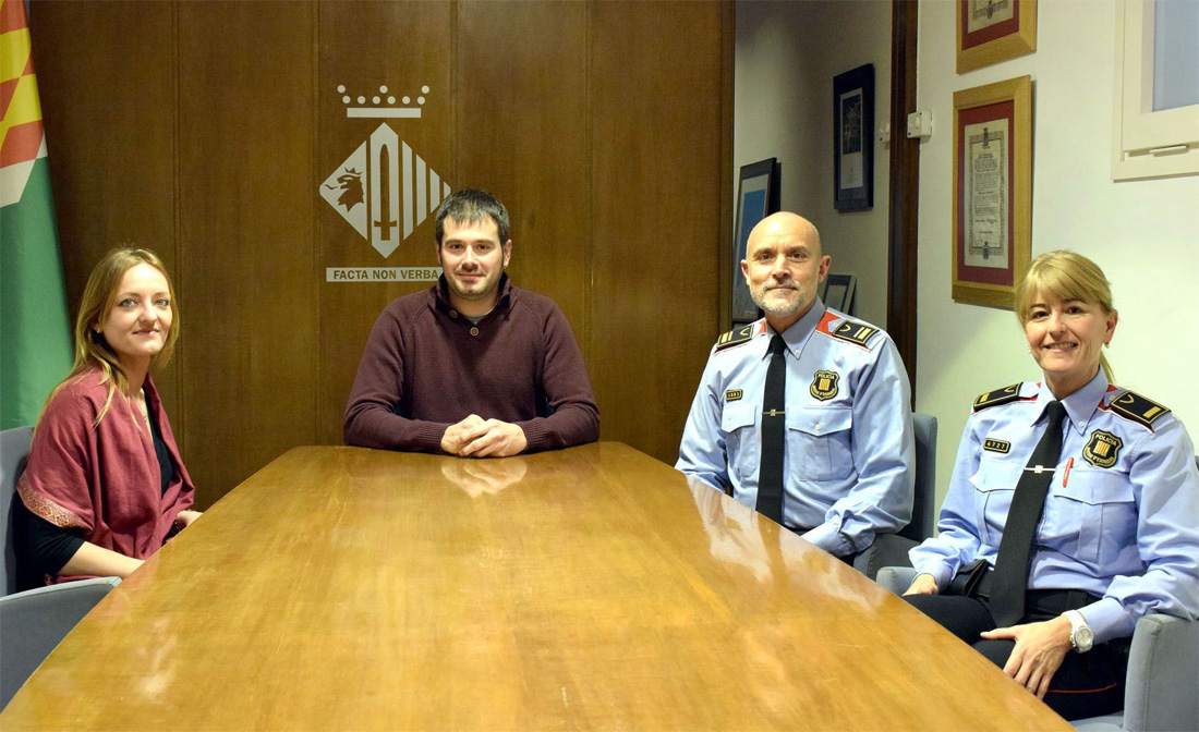 Els responsables municipals es reuneixen amb els nous comandaments dels Mossos
