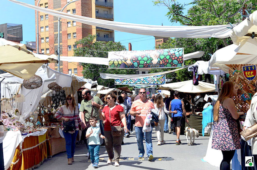 Obert el període per sol·licitar una parada a la Fira d'Artesania de la Festa Major del Roser de Maig