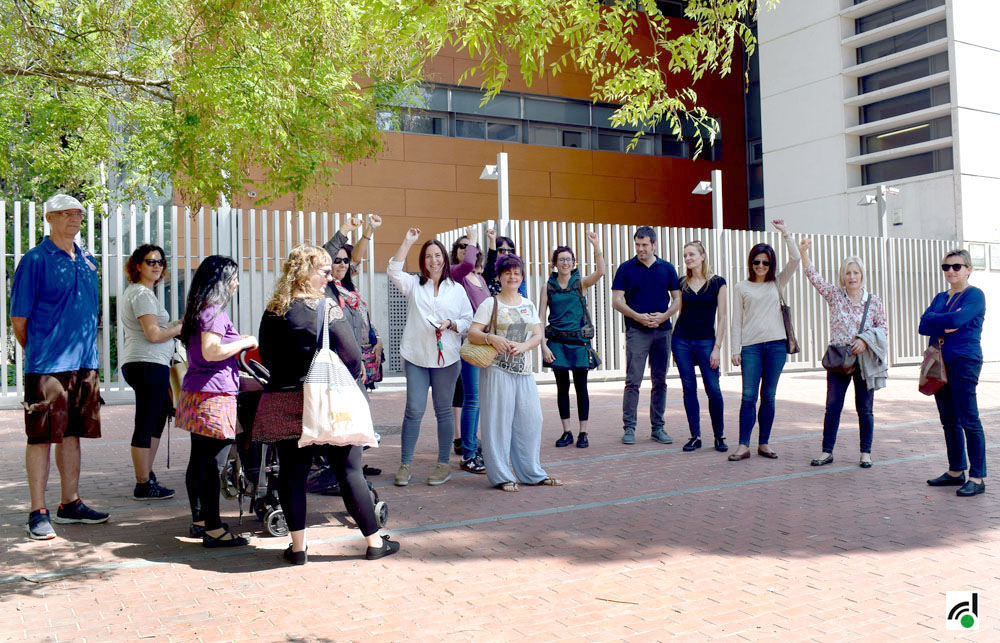 Concentració de protesta als Jutjats de Cerdanyola per la sentència de la Manada
