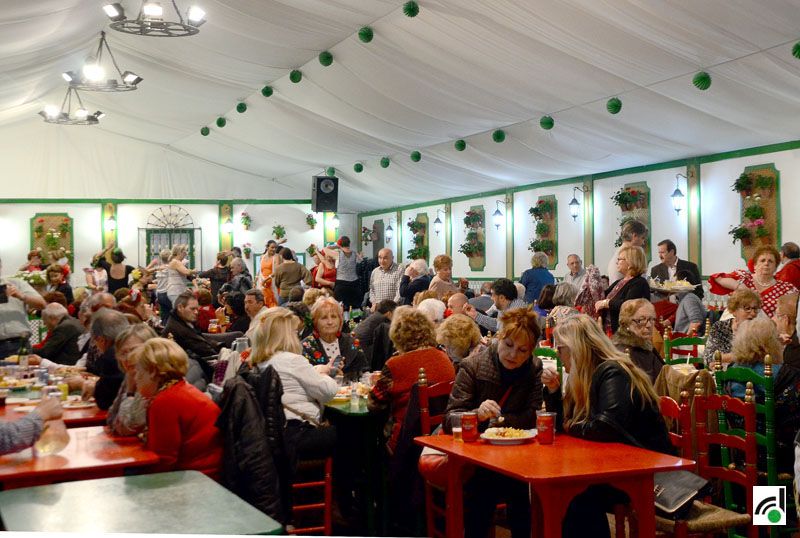 100 places per a la sortida tradicional de gent gran a la Fira d'Abril