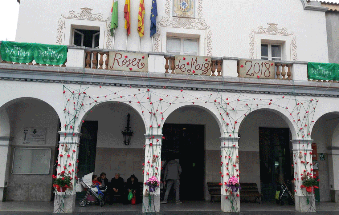 El CIAC fa florir l'Ajuntament pel Roser 2018