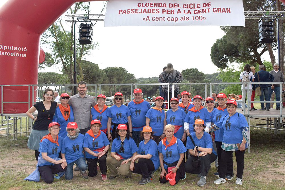El cicle de passejades per a la Gent Gran 'A cent cap als 100' a Cerdanyola compleix 15 anys