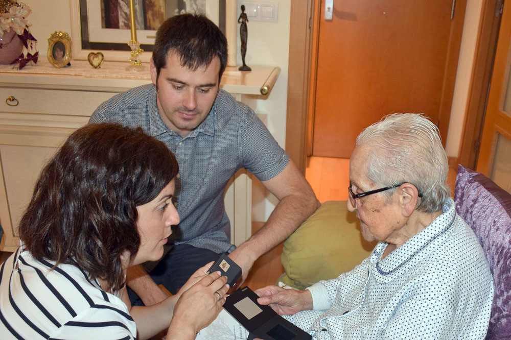Homenatge a la centenària Violante Pablos Mateos