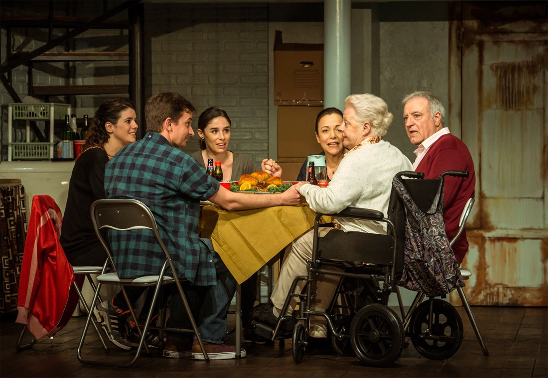 El Teatre Ateneu alça el teló amb 'Humans'