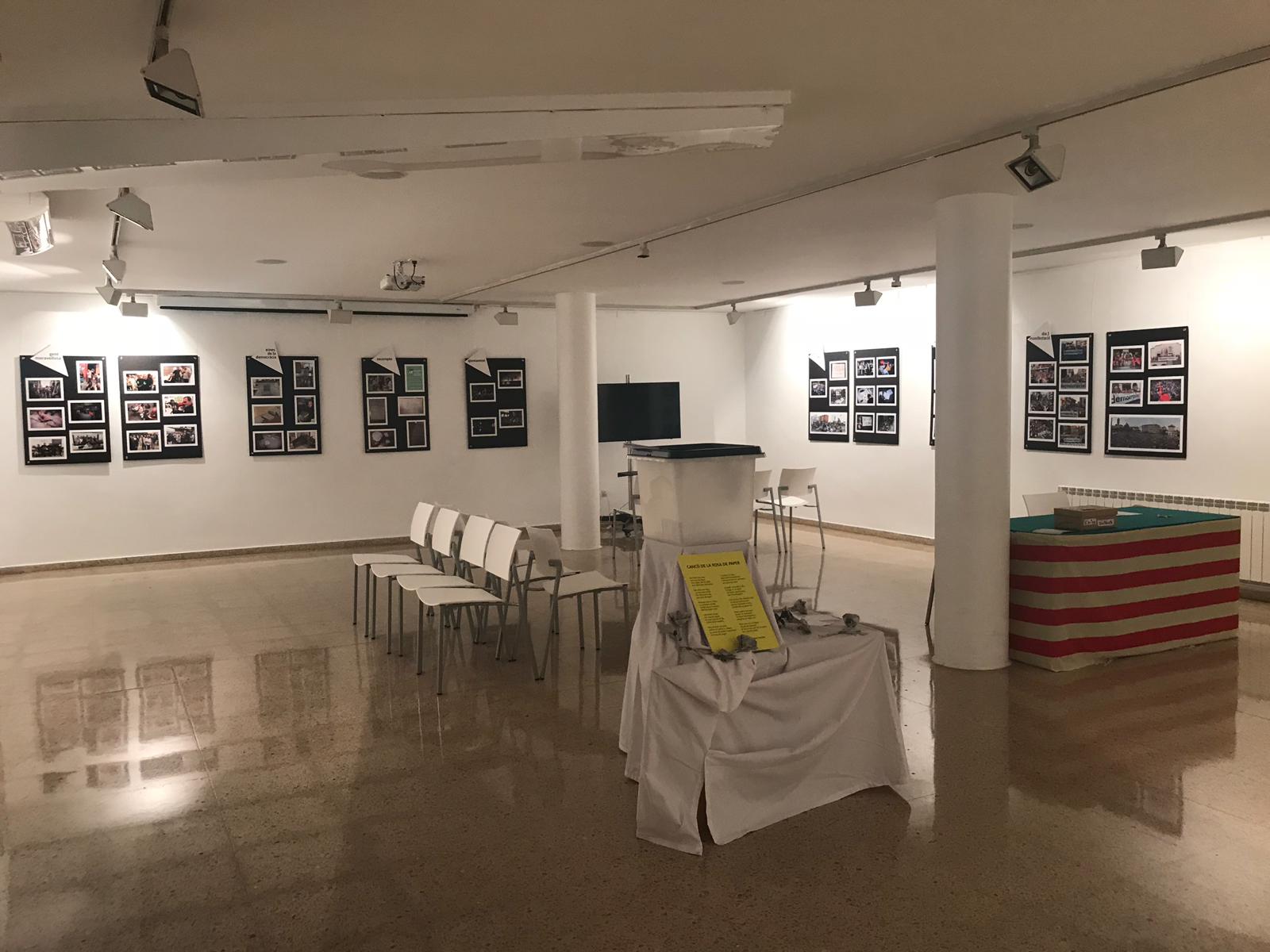 Exposició fotogràfica per recordar l'1 d'octubre