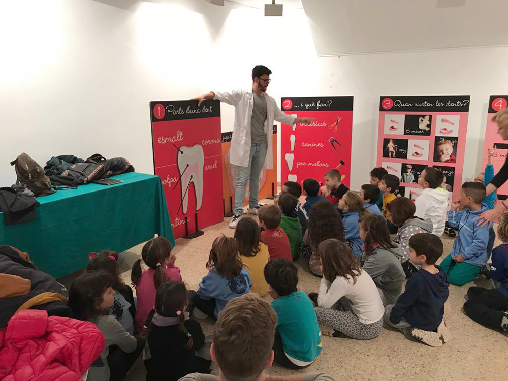 Ensenyar als més petits a tenir cura d'una bona higiene dental