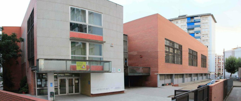 L'alumnat dels cinc instituts públics segueix majoritàriament la vaga d'estudiants