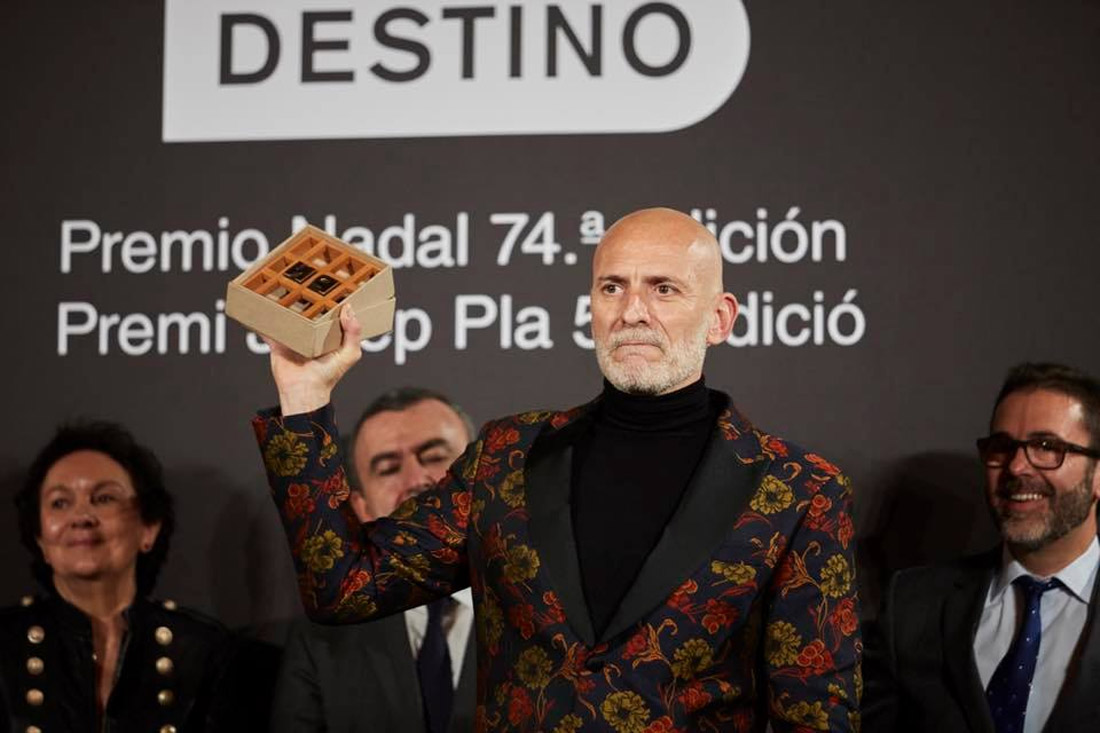 Alejandro Palomas tanca el Cafè amb Lletres 2018 amb la paleta d'emocions de 'Un amor'