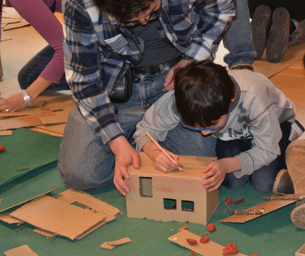 El Poblat de Ca n’Oliver organitza un taller per construir la maqueta d’una casa ibèrica
