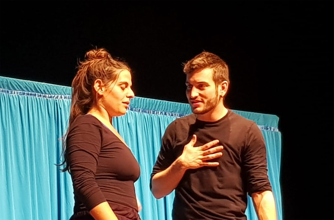 Teatre i debat per desmuntar falses informacions sobre la Sida i les malalties de transmissió sexual