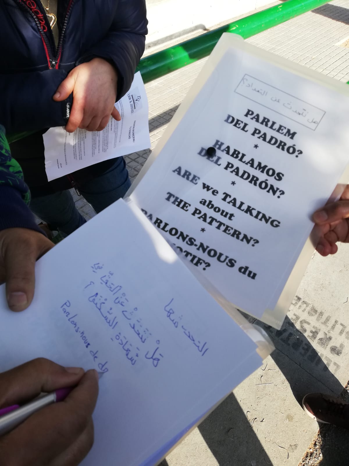 Acollim fa una campanya informativa per explicar els drets dels emigrants respecte al Padró
