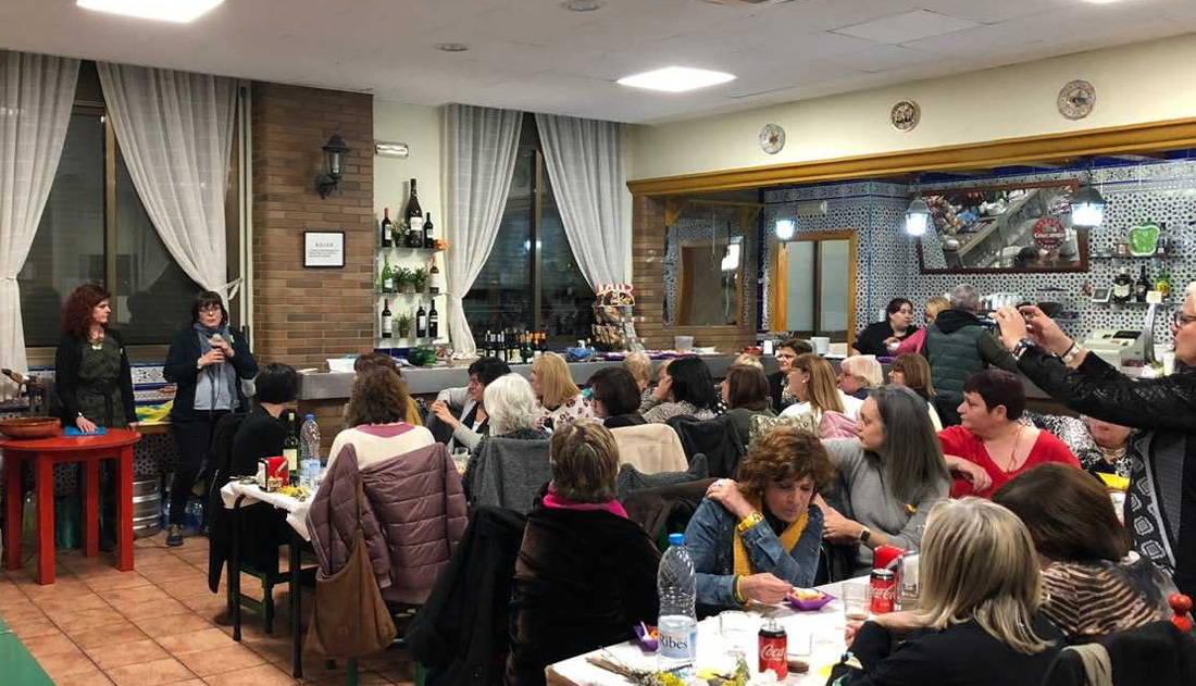 El sopar Dones Actives homenatja Àngela Miquel, Meritxell Lluís i Rosalia Puigcercós