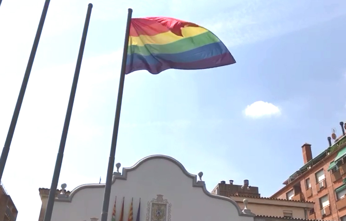 Cerdanyola  commemora el Dia Internacional contra la LGTBIQfòbia