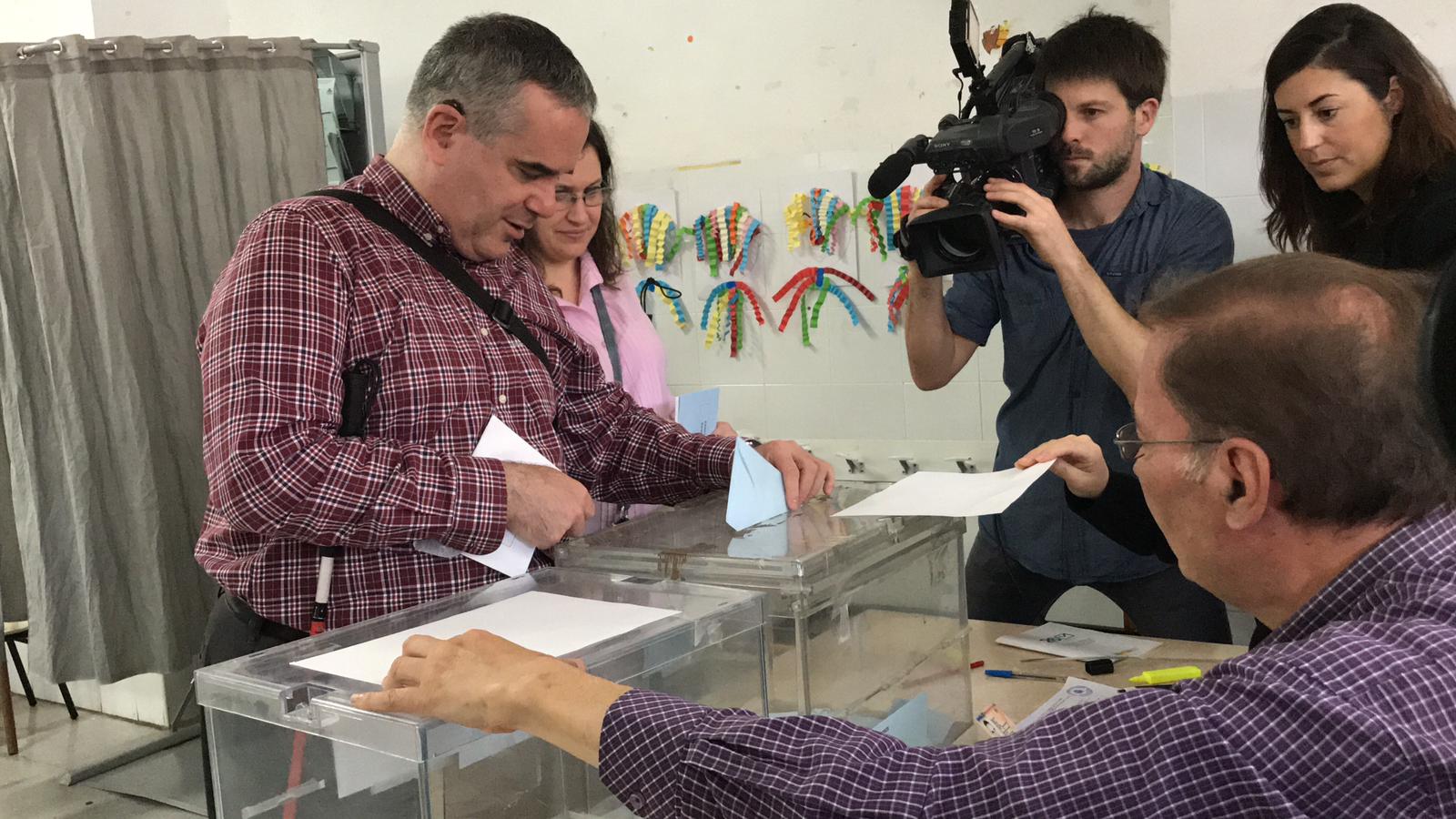 Municipals CDV. Cerdanyola permet el vot accessible a les persones invidents