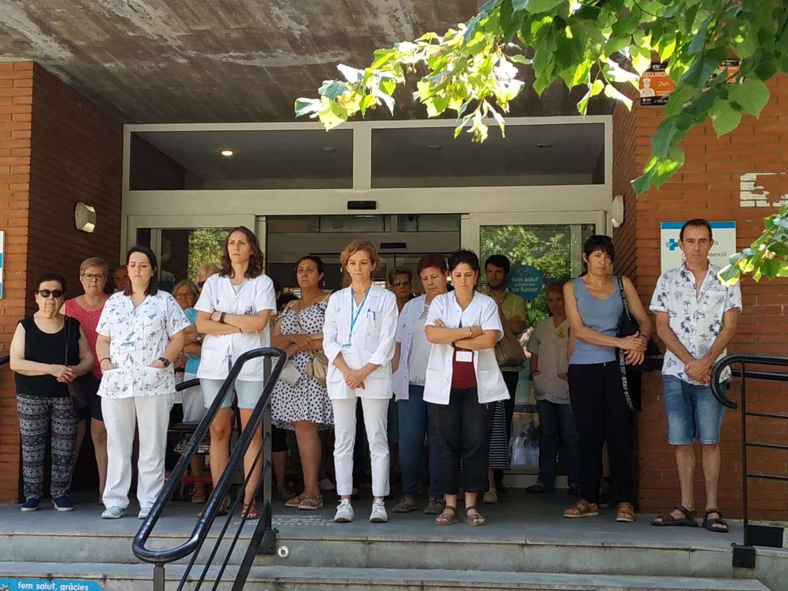 Concentració als ambulatoris per la doctora assassinada ahir a Terrassa