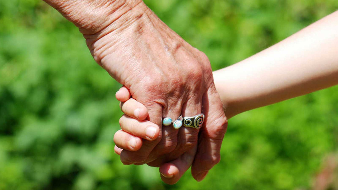 El jutjat atorga la guàrdia d’un nen de Cerdanyola de 9 anys a la seva àvia