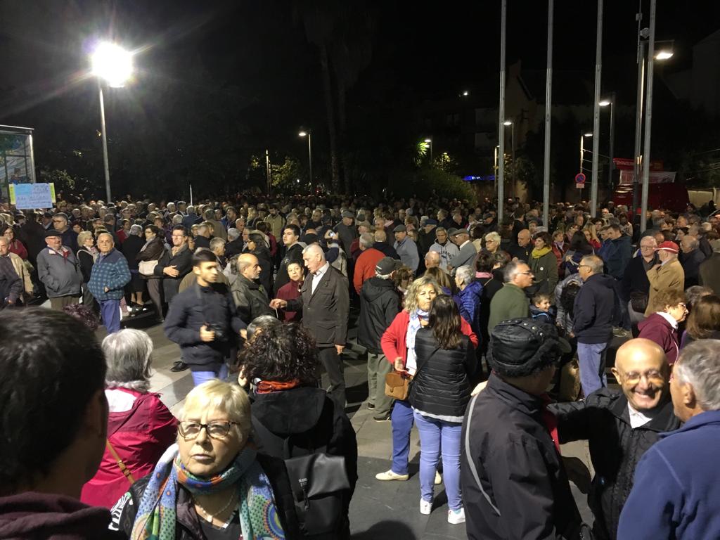 Concentració multitudinària contra el nou tribut metropolità