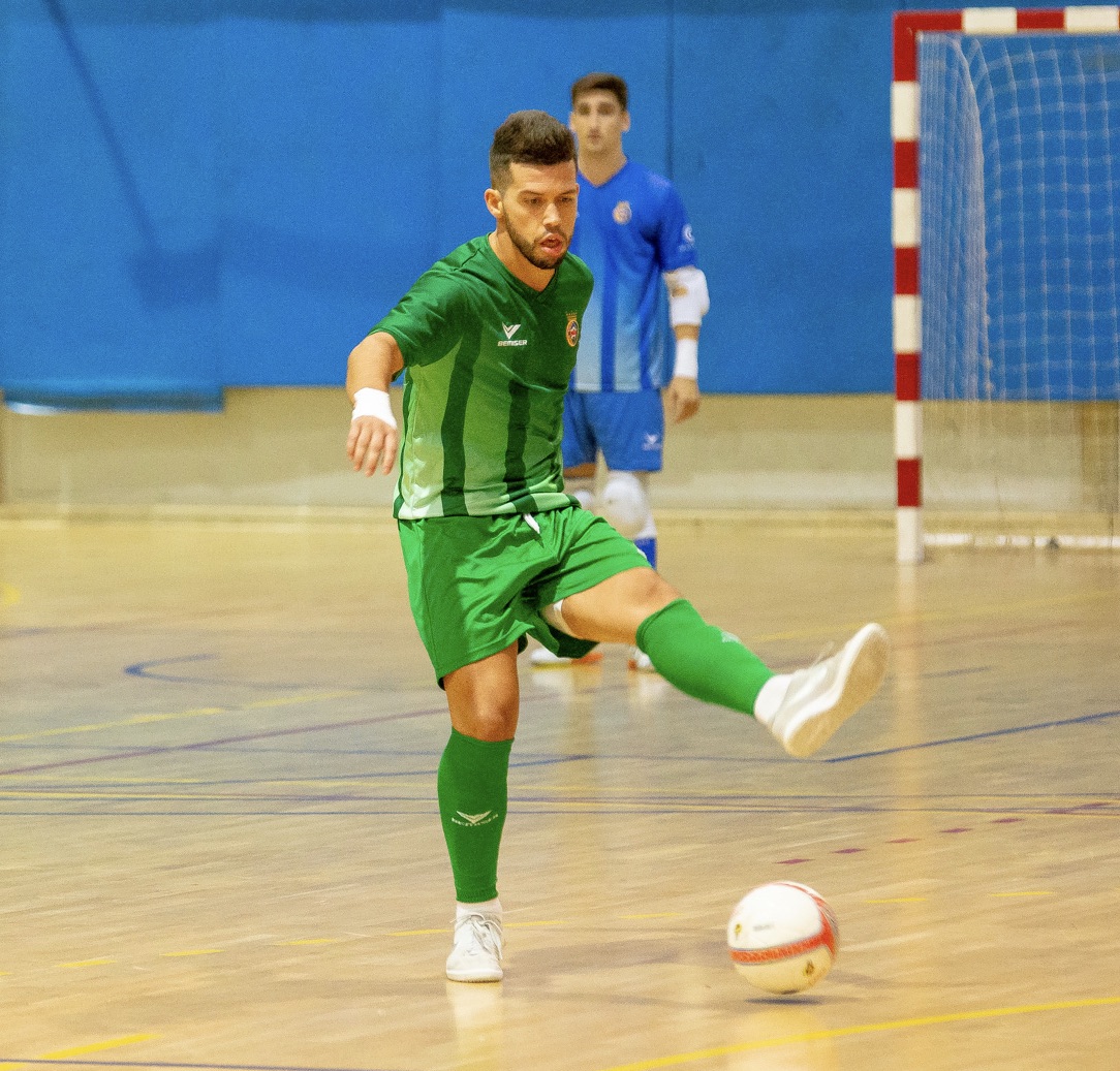 Derrota a Salou amb polèmica arbitral