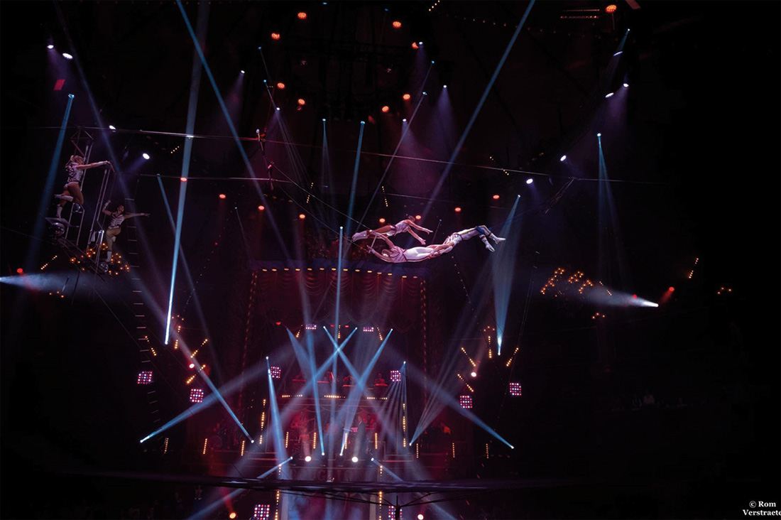 Il Circo Italiano desplega carpa amb un espectacle ple d'emocions que combina tradició i noves tendències