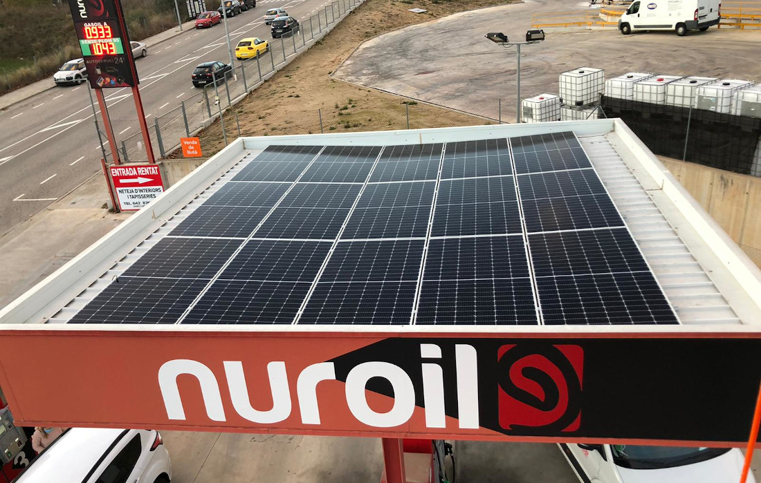 El grup d'Estacions de Servei Nuroil instal·la energia fotovoltaica en totes les seves gasolineres