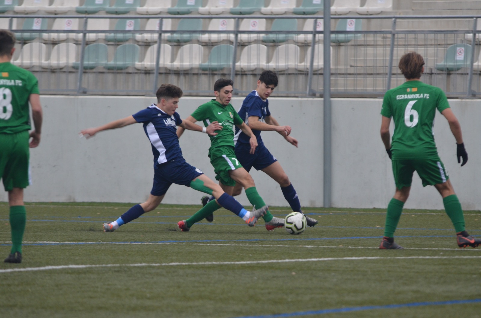 Un desafortunat Cerdanyola no reverteix la mala ratxa (0-2)